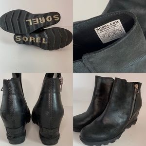 *Sorel Joan of arctic boots